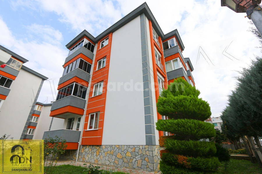 Bandırma İhsaniyede Site İçiArakat Çift Balkonlu Satılık 3+1 Daire